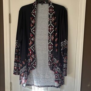 Black and Red Patterned Women's Top 3XL NWOT